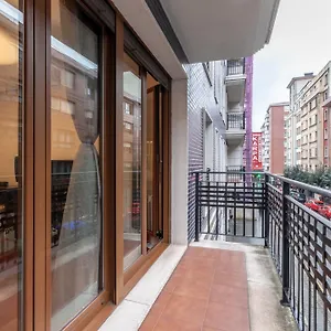 Apartamento Zabalbide By People, Bilbao